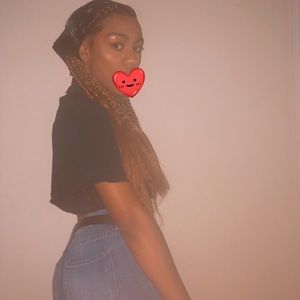 Meet your Posher, Alexus